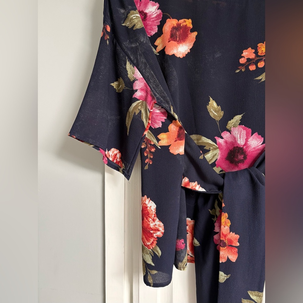 West Kei || Julianne Tie Front Blouse